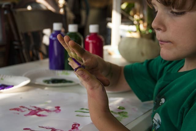 teaching strategies for finger painting